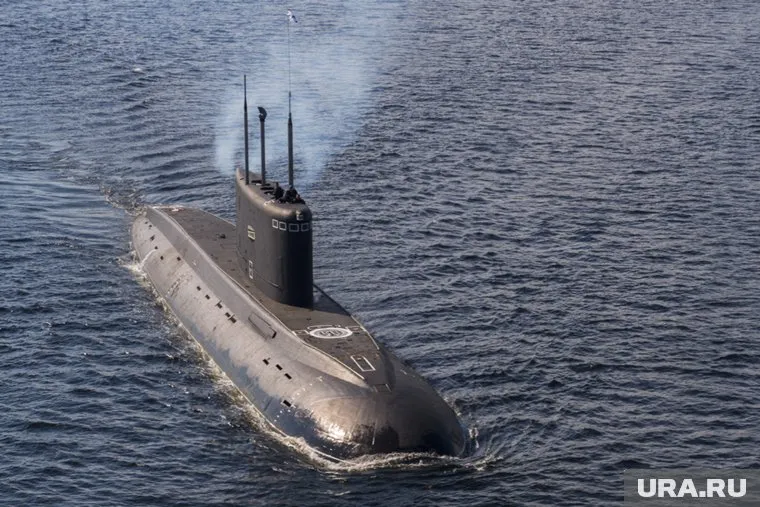 Подлодка и фрегат столкнулись в 2020 году