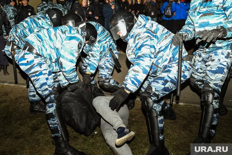 Арестованные проведут в КПЗ от двух до десяти суток