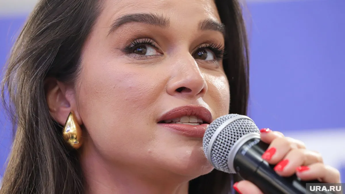 Дом 2 тобынан Ксения Бордина кіммен жыныстық қатынасқа түсті?