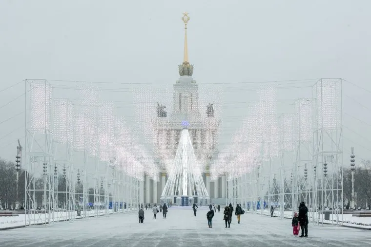 Елка на ВДНХ. Москва, вднх, зима, новогодняя елка, центральный павильон, павильон №1