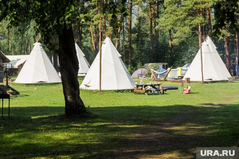 К открытию готовится глэмпинг «Серебряный ручей»