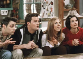 Не вылезешь из-под пледа: топ-10 лучших сериалов для зимнего просмотра