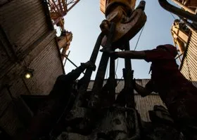 Женаты, воспитывают детей: что еще известно о пострадавших в пожаре на месторождении в ЯНАО вахтовиках