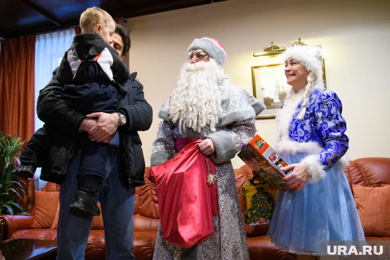 Самые высокие цены на вызов Деда Мороза и Снегурочки будут ночью, с 31 декабря на 1 января