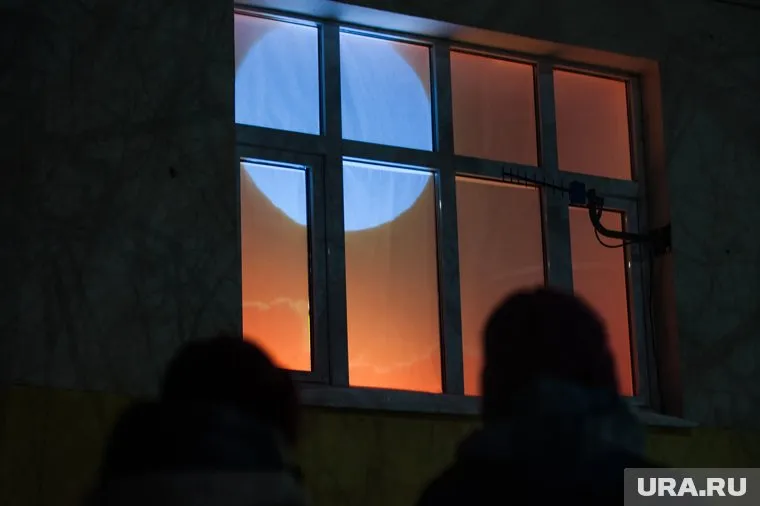 Выставку «Личный город» от фестиваля «Не темно» можно посетить в «Салюте»