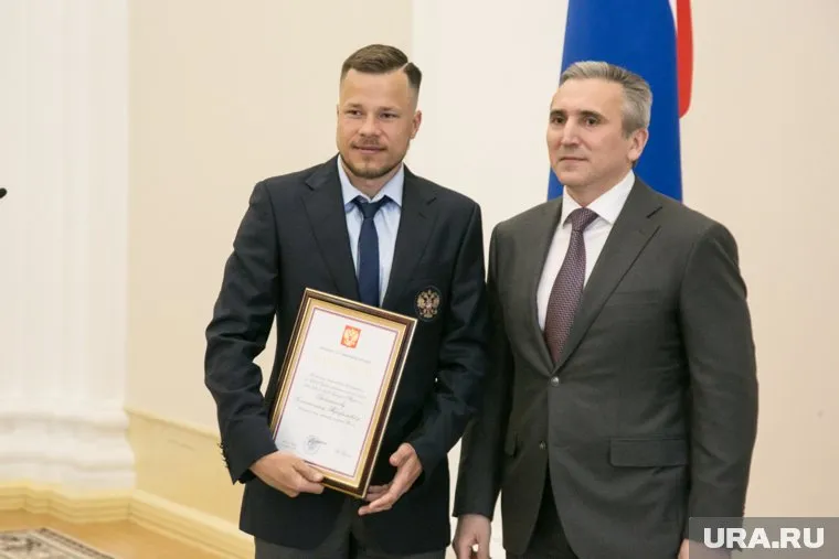 Моор заменил Костареву двумя чиновниками