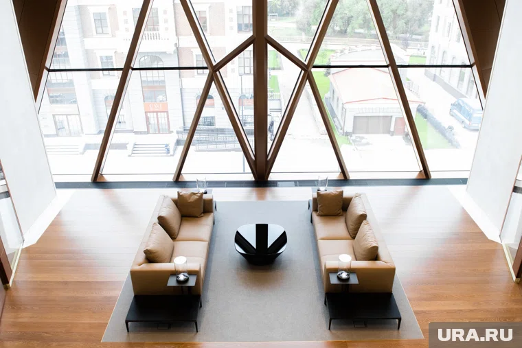 Элитные квартиры продают в несколько этажей и с панорамными окнами