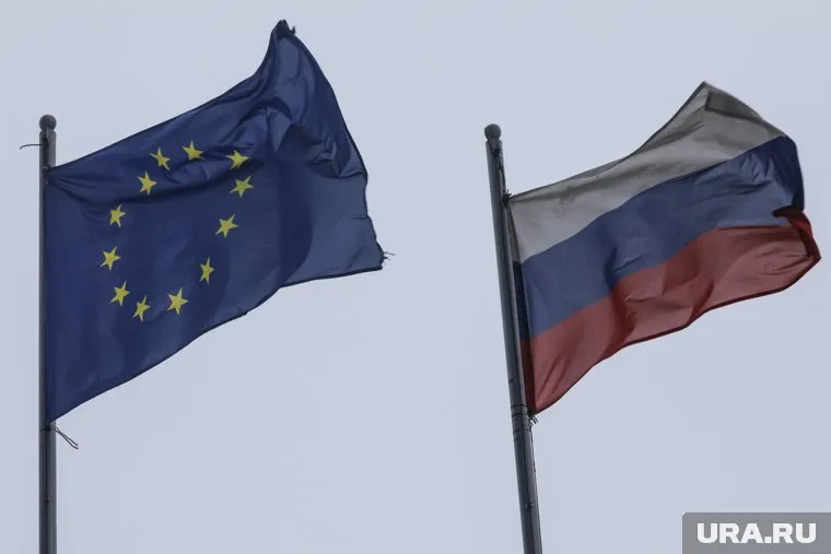 Заседание ЕС с обсуждением 9 пакета санкций против РФ будет 12 декабря, сообщил источник