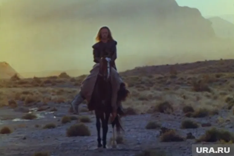 Кадр и фильма «Трудно быть Богом», Петер Фляйшман, 1989