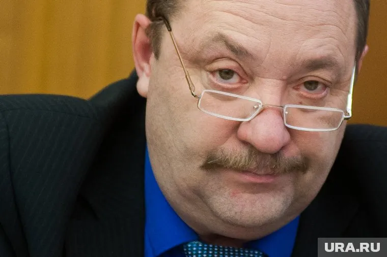 В Екатеринбурге умер Роман Шадрин