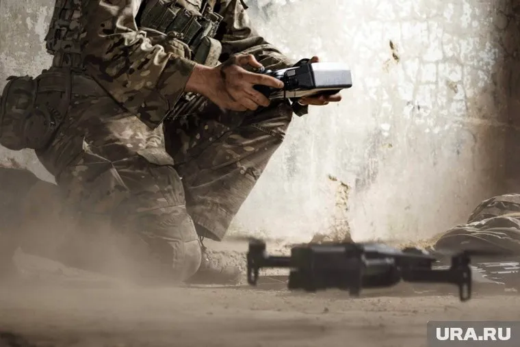 По данным РБК Украина, пожар начался из-за атаки беспилотников