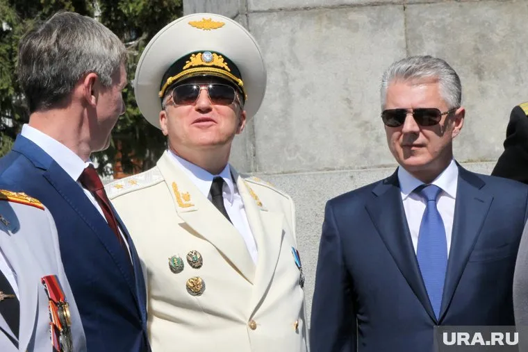 Дмитрий Сивак (справа) руководил региональным УФСБ восемь лет