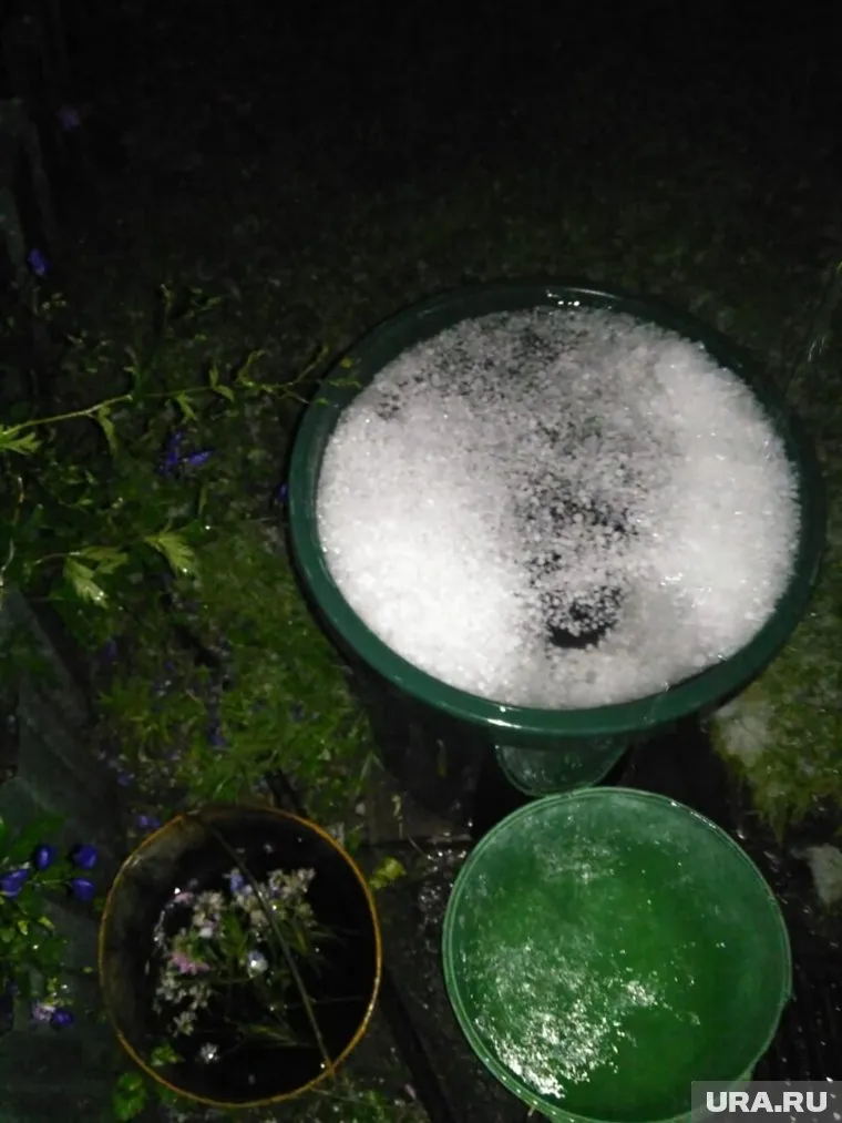 От града пострадали авто, теплицы и часть урожая (архивное фото)