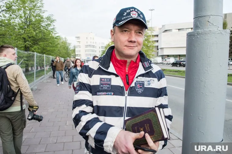 Сергей Капчук бежал в Англию от ОПС «Уралмаш», а обратно — от британской разведки