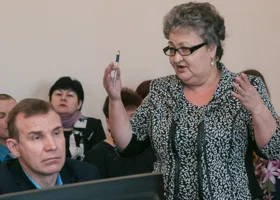 Директором курганской школы стала экс-чиновница, на которую жаловались учителя