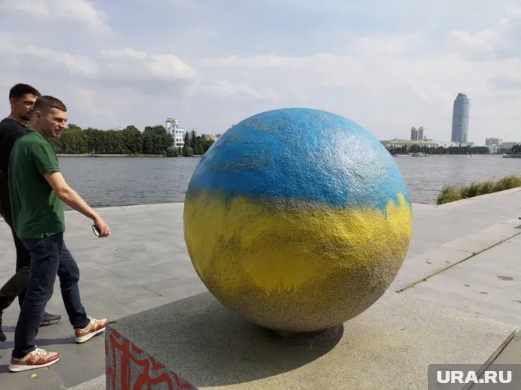 Очевидцы обнаружили рисунки утром 11 августа