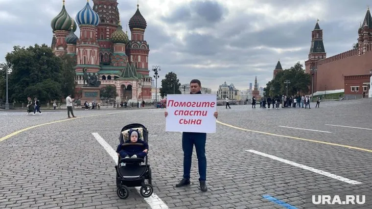 Дмитрия Бахтина доставили в отдел полиции