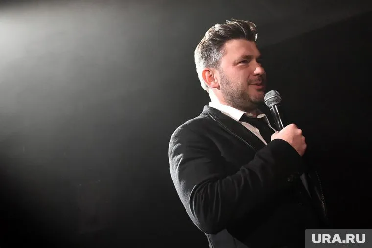 Дмитрия Глуховского заочно лишили свободы за дискредитацию армии