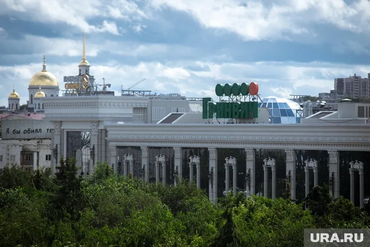 Площадь торгового центра «Гринвич» — 303 тысячи квадратных метров