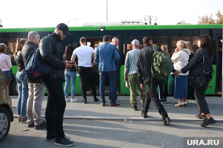 Как сообщается в письме Минтруда, уволить мобилизованного сотрудника нельзя