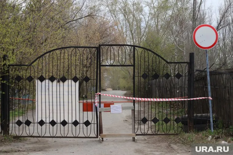 В Кургане временно нельзя посещать кладбища