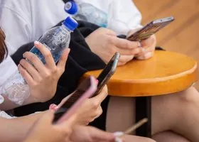 «Скуф», «альтушка» и «иноагент» претендуют на победу в конкурсе «Слово года»