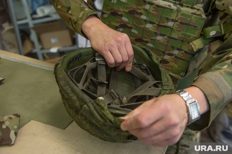 Солдат Даниил переоделся в форму врага, чтобы выжить и передать важную информацию военным РФ