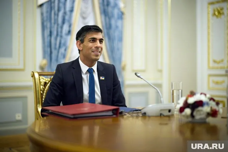 Сунак одобрил оказание помощи Киеву, но не отправку своих военных в страну