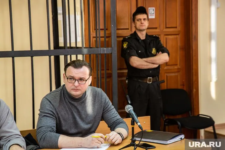 Дмитрий Еремеев (справа на фото) может отправиться в колонию