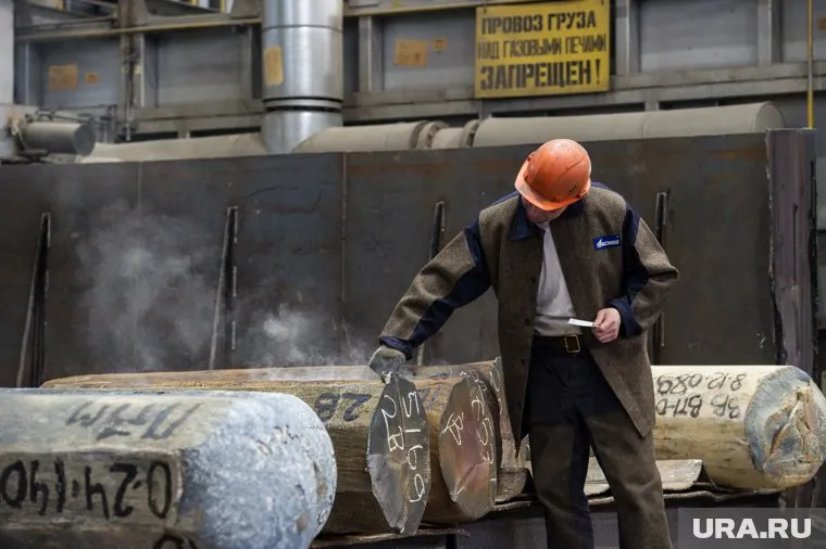 Владимир Путин предложил ограничить экспорт титана и другого стратегического сырья