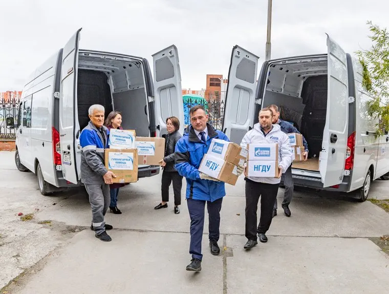 Коробки со всем необходимым доставлены в координационный центр Главного управления МЧС России по ЯНАО