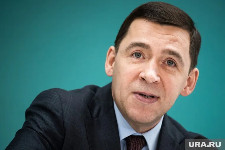 Евгений Куйвашев поблагодарил горожан, которые 9 мая остались дома