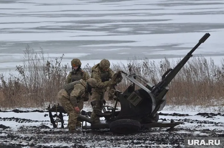 Боевые действия прекратятся, когда Москва определит условия капитуляции Киева, заявил Скотт Риттер