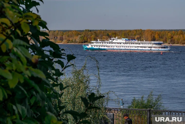 Пассажиры теплохода массово отравились во время круиза из Москвы в Углич