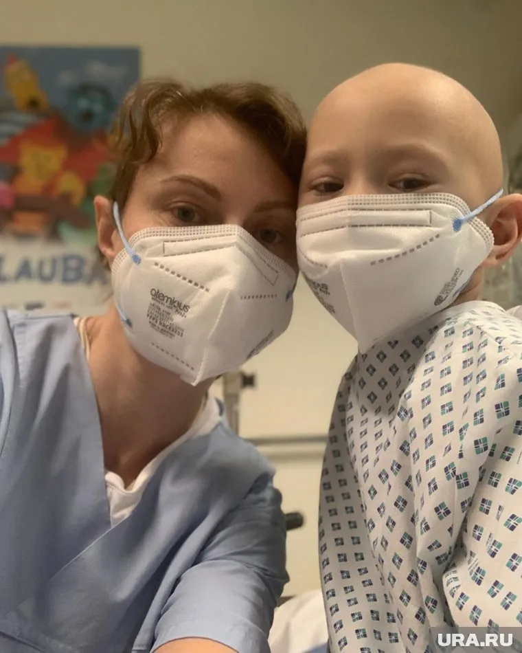 Пятилетняя шадринка лечится от редкой формы рака крови в клинике Фрайбурга