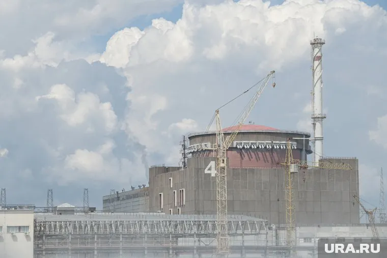 Запорожская АЭС стала вырабатывать меньше электричества после обстрела ВСУ