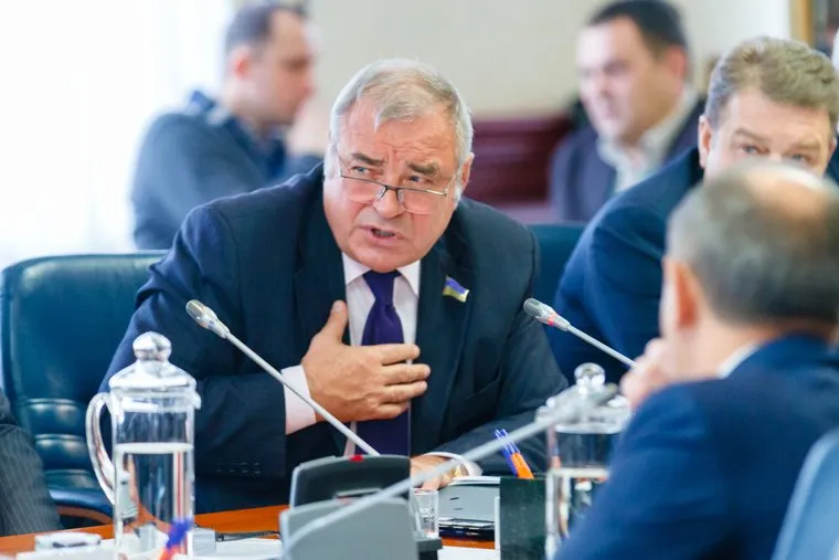 Заседание Комитета по бюджету, финансам и налоговой политике, 14 октября 2014 года. Ханты-Мансийск, важенин юрий