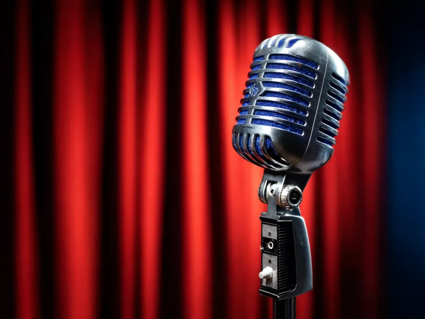 Мерьем Узерли на пресс-конференции