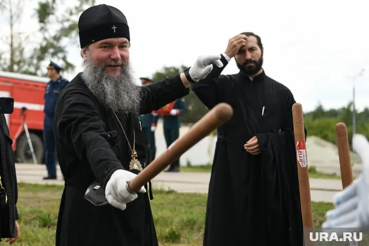 Даниил Сидоров (справа) служил в храме и был одним из первых помощников Евгения Кульберга (слева)