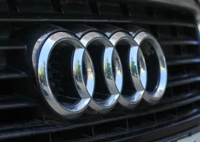 Ушедший из России бренд элитной иномарки зарегистрировал товарные знаки