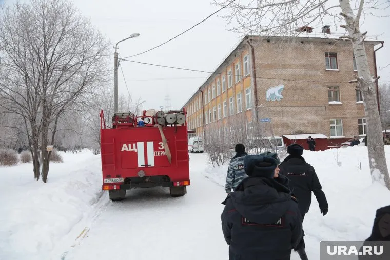 В школу №127, где произошло нападение на детей, не пускали даже учителей