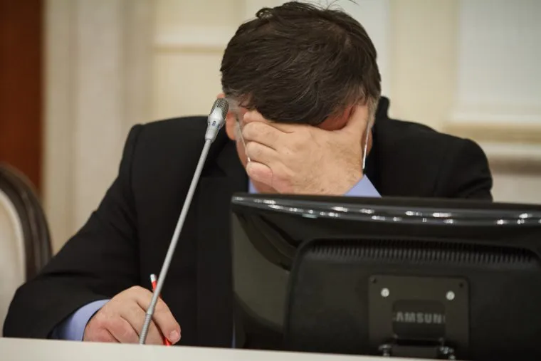 Заседание президиума правительства. Екатеринбург, киселев виктор, головная боль