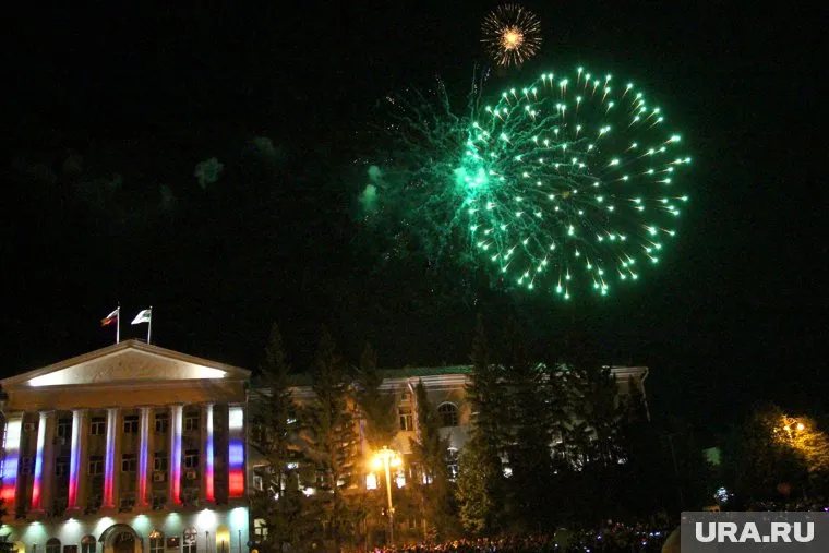 Главы четырех округов заявили об отмене фейерверков вслед за властями Кургана