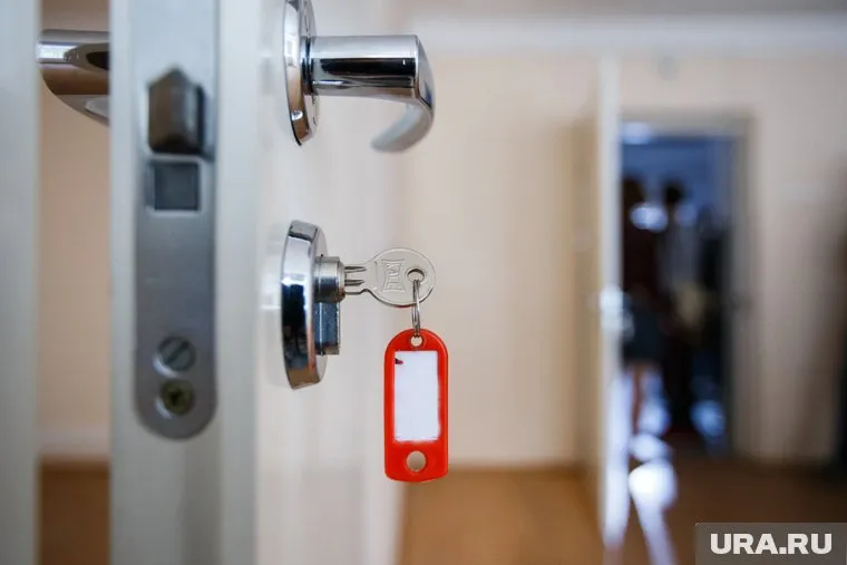 Семье сироты-участника СВО предоставили квартиру