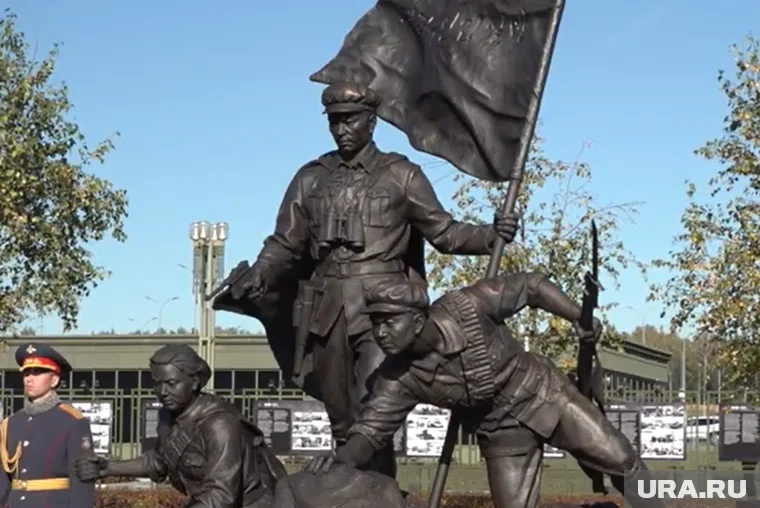 Главы военных ведомств России и КНДР открыли скульптурную композицию «Союзники. Бойцы Кореи»