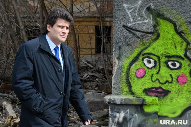 Высокинского до сих пор окружают члены команды Тунгусова