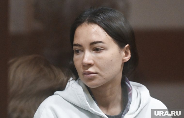 Опухшую от слез блогера Лерчек отправили под домашний арест вслед за бывшим мужем. Видео