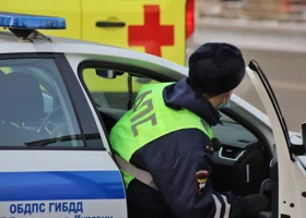 В Курганской области столкнулись такси и маршрутный автобус, есть жертвы