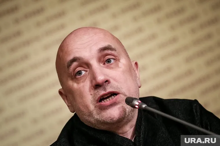 Предупреждения от украинского лидера уже звучали, считает писатель