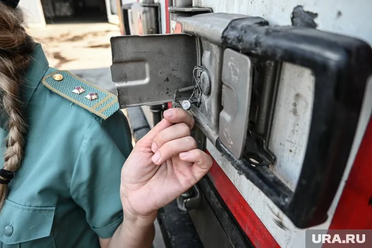 Оборудование возглавило рейтинг часто вывозимых с нарушениями товаров